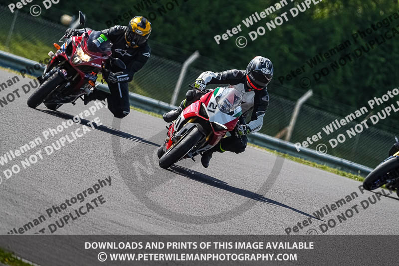 donington no limits trackday;donington park photographs;donington trackday photographs;no limits trackdays;peter wileman photography;trackday digital images;trackday photos
